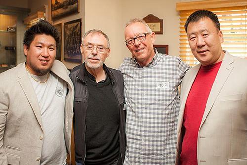 Монголчууд Xолливудад хөрөнгө оруулалт хийнэ